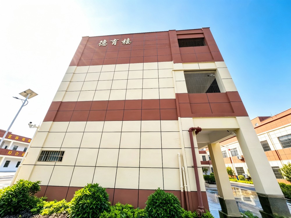 深圳叛逆孩子改变学校哪家靠谱?全封闭管教机构选型深度解析